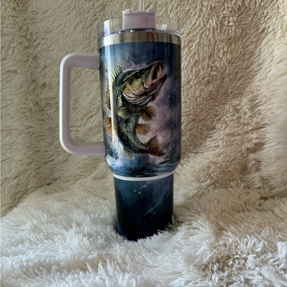40oz Fish Tumbler - Picture 2 of 4